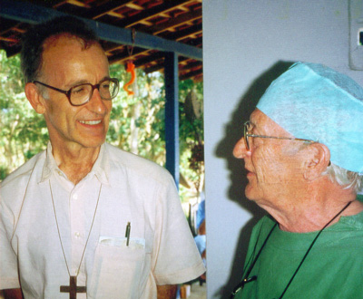 Prof. Widmaier  im Gespr&auml;ch mit Bischof Reinhard